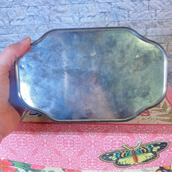 Vintage 1998 Currier & Ives Oval Tin Ice Skating Pond Scene Decorative Nostalgic - Picture 3 of 5